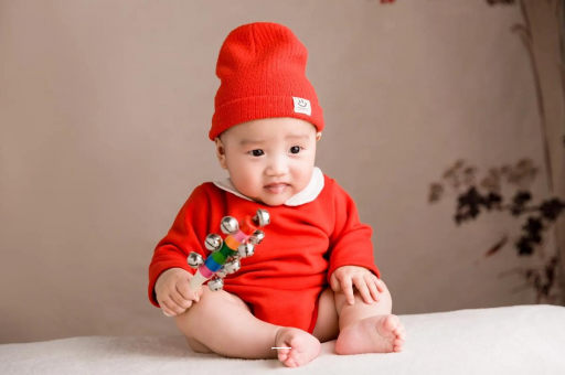 惠东六个月宝宝总是摇头